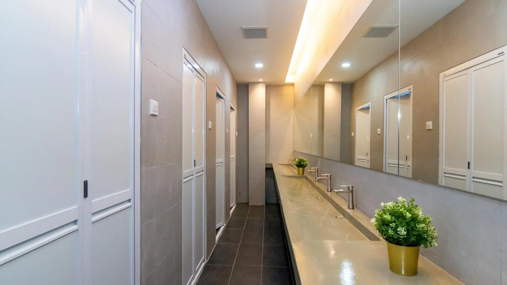 Momostay George Town Capsule hotel